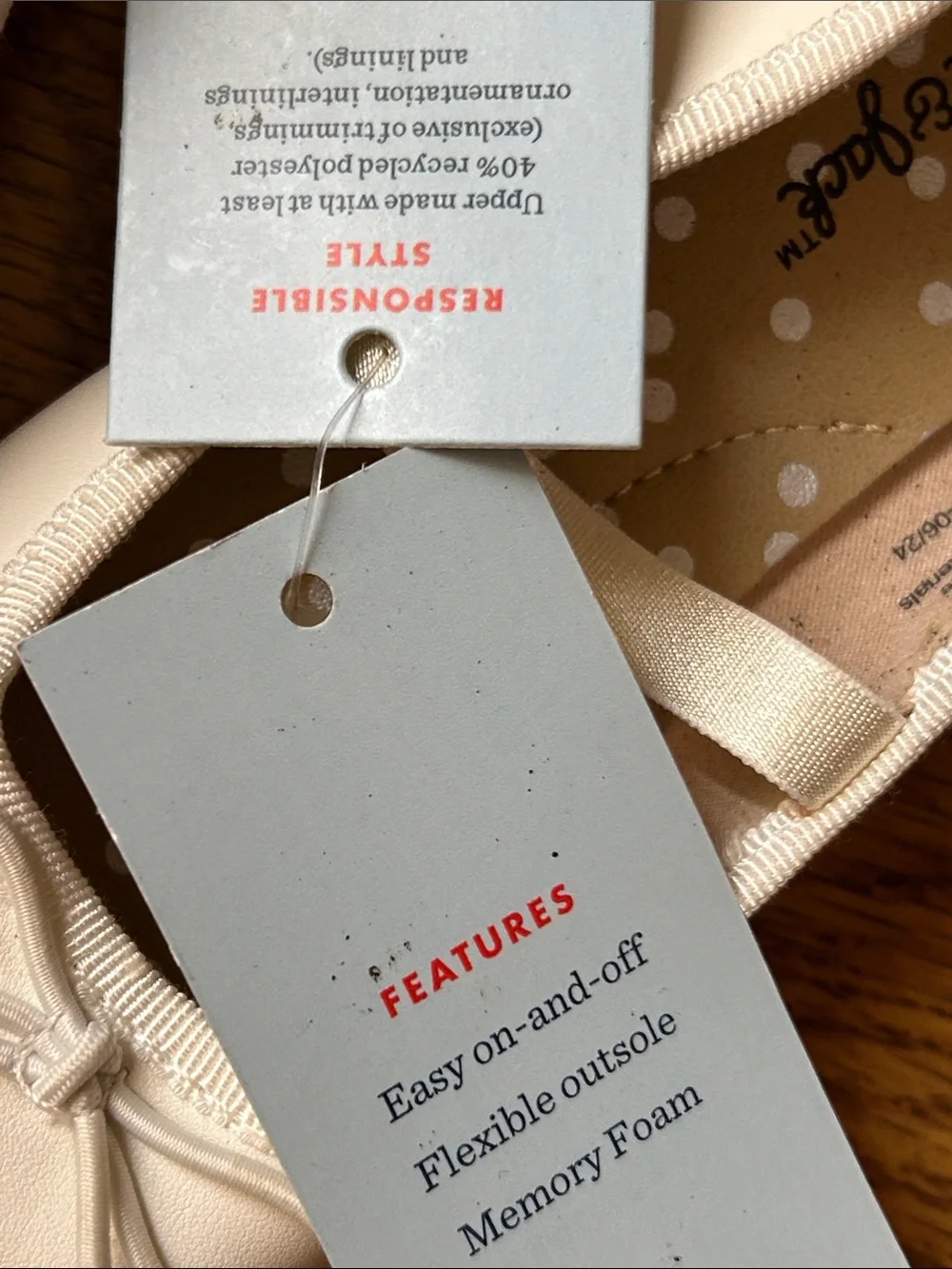 NWOT Cat & Jack Nora Flats